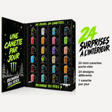 Calendrier de l'Avent Monster ouvert avec ses 24 mini canettes porte-clés